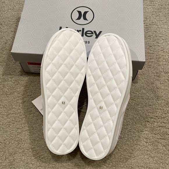 Hurley Ladies' Platform white canvas Slip-on Shoe brand new with box - Picture 6 of 6